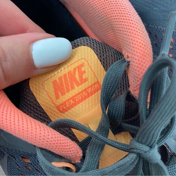 Nike Flex 2016 Run Orange Grey athletic running shoes - Picture 5 of 8
